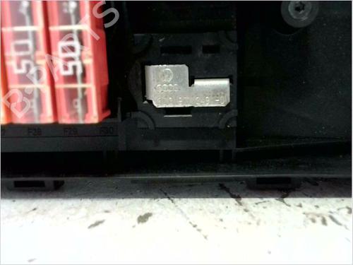 Fuse box SEAT LEON (1P1) 1.9 TDI | BP30307882E1  - Image 5