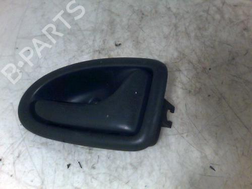 Used Front right interior door handle RENAULT MEGANE I (BA0/1_) 1.9 dCi (BA05, BA1F) (102 hp) 26074412