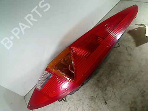 Høyre baklys FIAT PUNTO (188_) 1.9 DS 60 (188.031, .051, .231, .251) (60 hp) 29332830