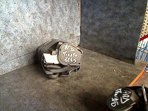 Used Front right seatbelt FORD MONDEO II Saloon (BFP) 1.8 TD (90 hp) 29483018