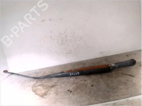 Used Front windshield wiper arm HYUNDAI SANTA FÉ I (SM) 2.0 CRDi 4x4 (113 hp) 26105218