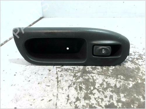 Schakelaar RENAULT SCÉNIC I MPV (JA0/1_, FA0_) 1.6 (JA00, JA16, JA15, JA19, JA1V, JA2B, JA2C, JA0B,... (107 hp) 31694463