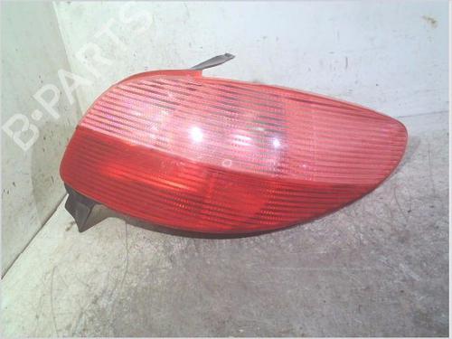 Used Right taillight PEUGEOT 206 Hatchback (2A/C) 1.4 i (75 hp) 32366107