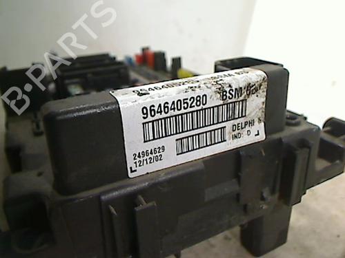 Fuse box PEUGEOT 307 SW (3H) 2.0 HDI 110 | BP26076874E1 
