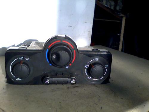 Used Climate control RENAULT MEGANE II (BM0/1_, CM0/1_) 1.5 dCi (BM1E, CM1E) (106 hp) 26060288