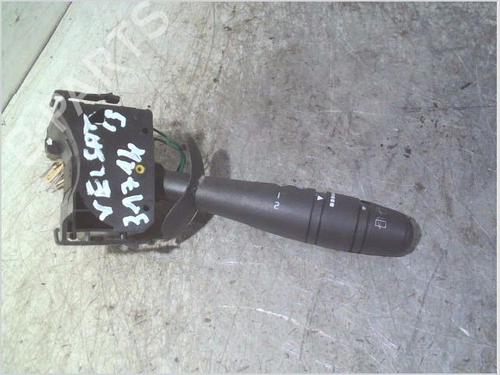 Used Switch RENAULT VEL SATIS (BJ0_) 2.2 dCi (BJ0E, BJ0F, BJ0G, BJ0H) (140 hp) 31993427