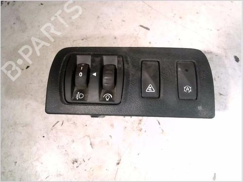 Used Headlight switch RENAULT SCÉNIC III (JZ0/1_) 1.2 TCe (116 hp) 26108866