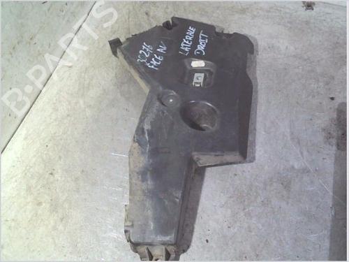 Used Front bumper bracket Front bumper bracket RENAULT MASTER II Van (FD) 1.9 dCi 80 (FD0P) (82 hp) 40526835 40526835
