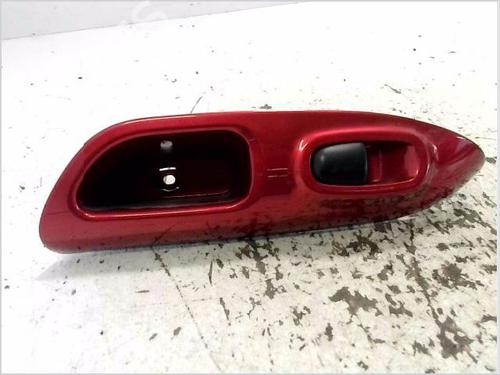 Mando elevalunas trasero izquierdo NISSAN JUKE (F15) 1.6 (117 hp) 29939002