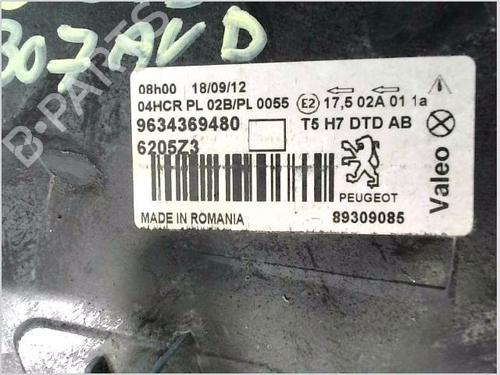 Right headlight PEUGEOT 307 SW (3H) 2.0 16V | BP26226335C29 
