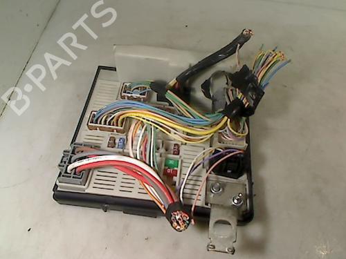 Used Fuse box RENAULT GRAND SCÉNIC II (JM0/1_) 1.5 dCi (JM1E) (106 hp) 26081743