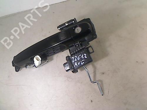 Used Front left exterior door handle TOYOTA RAV 4 III (_A3_) 2.2 D 4WD (ALA30_, ALA30R) (136 hp) 28568375