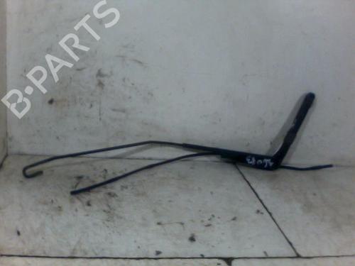 Used Front windshield wiper arm RENAULT MASTER II Platform/Chassis (ED/HD/UD) 2.5 dCi 120 (115 hp) 26092368