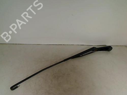 Used Front windshield wiper arm FIAT BRAVO I (182_) 1.9 JTD 105 (105 hp) 26083063
