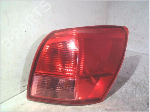 Used Right taillight NISSAN QASHQAI / QASHQAI +2 I (J10, NJ10, JJ10E) 2.0 dCi All-wheel Drive (150 hp) 26430331