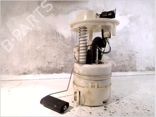 Used Fuel pump NISSAN MICRA III (K12) 1.2 16V (65 hp) 26112821