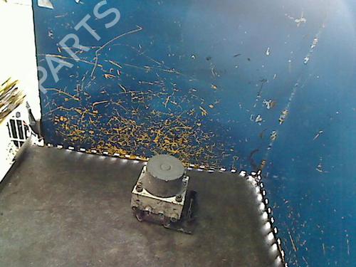Used ABS pump ABS pump RENAULT CLIO II (BB_, CB_) 1.4 16V (B/CB0P, BB13) (98 hp) 40271132 40271132