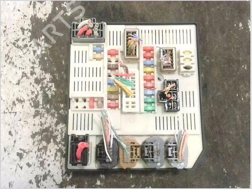 Used Fuse box Fuse box RENAULT LAGUNA III (BT0/1) 2.0 dCi (BT01, BT08, BT09, BT0E, BT0K, BT12, BT1C, BT1D,... (150 hp) 40271204 40271204