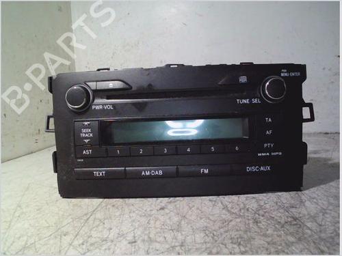 Used Radio TOYOTA AURIS (_E15_) 1.4 D-4D (NDE150_, NDE150R) (90 hp) 26114984