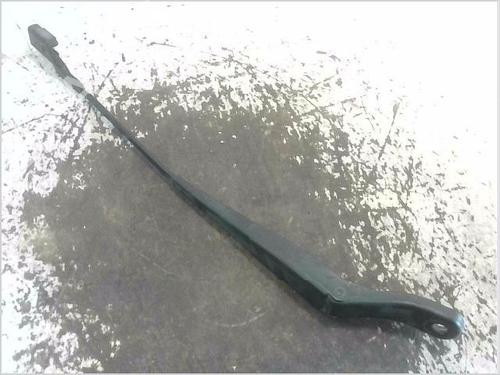 Used Front windshield wiper arm Front windshield wiper arm RENAULT TWINGO II (CN0_) 1.5 dCi (CN0E) (64 hp) 39982191 39982191
