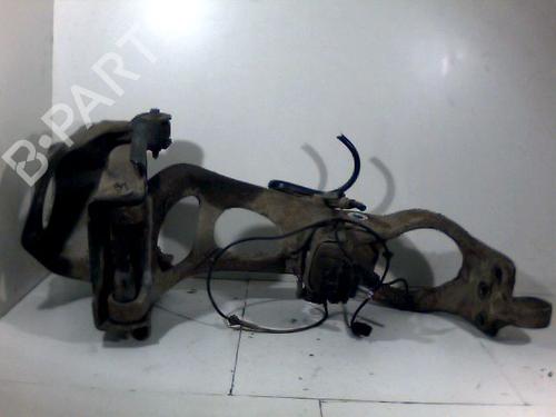 Querlenker links vorne für PEUGEOT 407 (6D_) 2.0 HDi 135 (6DRHRH, 6DRHRE, 6DRHRG, 6DRHRJ) (136 hp) 26112883