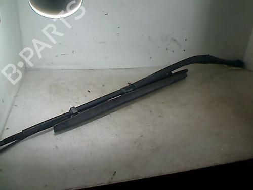 Used Front windshield wiper arm BMW 5 (E39) 525 tds (143 hp) 26087285