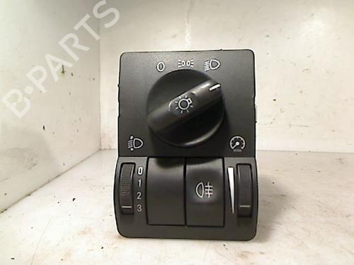 Commande de phare OPEL CORSA C (X01) 1.0 (F08, F68) (60 hp) 26088019