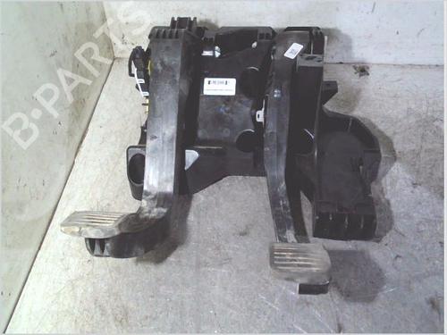 Pedal Pedal PEUGEOT BOXER Van 2.2 BlueHDi 140 (140 hp) 34720561 34720561