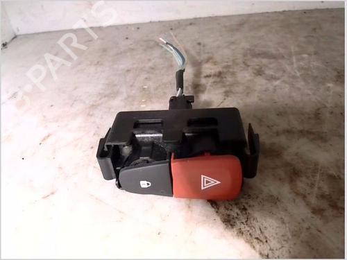 Used Warning switch RENAULT MEGANE III Coupe (DZ0/1_) 1.9 dCi (DZ0N, DZ0J, DZ1J, DZ1K) (131 hp) 26098456