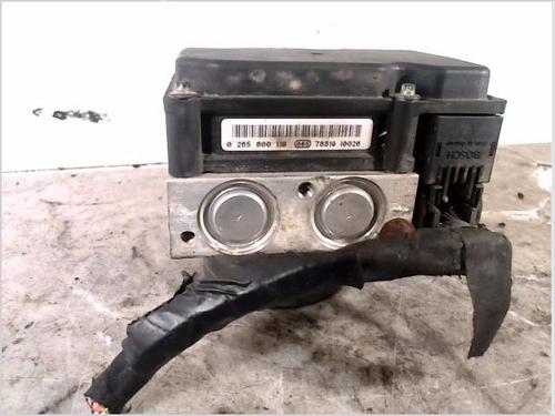 Used ABS pump RENAULT MEGANE II Estate (KM0/1_) 2.0 dCi (150 hp) 26106639