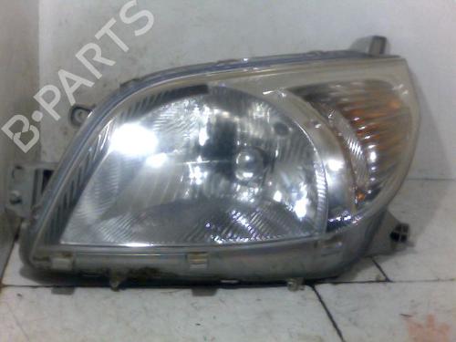 Venstre forlygte DAIHATSU TERIOS (J2_, F7__) 1.5 4x4 (105 hp) 26111605