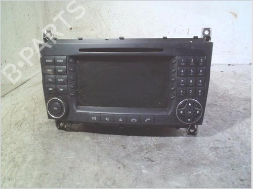 Used Radio Radio MERCEDES-BENZ C-CLASS (W203) C 320 CDI (203.020) (224 hp) 36360235 36360235