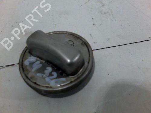 Used Fuel cap MERCEDES-BENZ 124 Saloon (W124) 250 D (124.125) (90 hp) 26073388