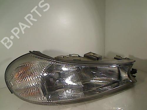 Used Right headlight FORD MONDEO II (BAP) 1.8 i (115 hp) 26084707