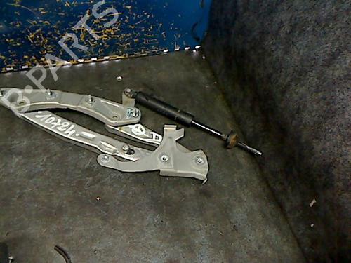 Used Hinge/Door check strap MERCEDES-BENZ C-CLASS (W202) C 180 (202.018) (122 hp) 29504361