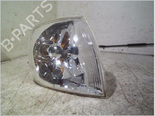 Used Right front indicator VW POLO (6N2) 1.4 TDI (75 hp) 26114063