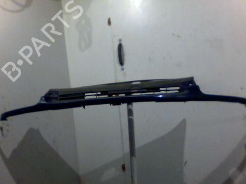 Used Grille RENAULT CLIO II (BB_, CB_) 1.9 D (B/CB0J) (65 hp) 26079251