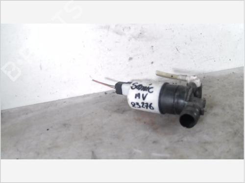 Used Washer pump MERCEDES-BENZ VITO Van (W638) 108 CDI 2.2 (638.094) (82 hp) 29473011