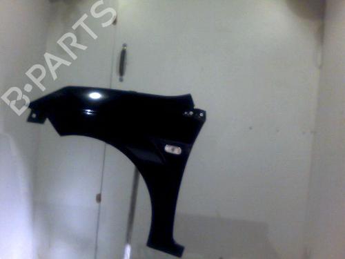 Used Left front fenders FORD FIESTA V (JH_, JD_) 1.3 (69 hp) 26082849