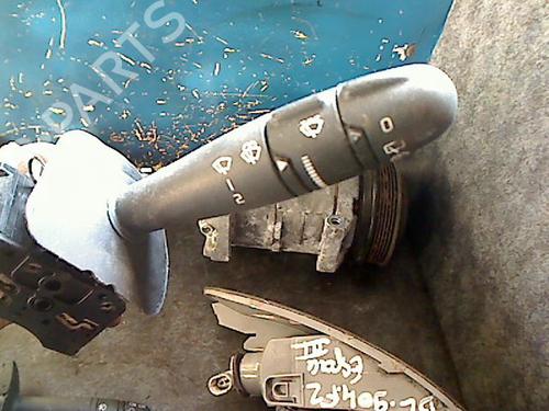 switch-renault-megane-i-ba01_-1995-1996-1997-1998-1999-2000-2001-2002-2003-2004-31660973 main image