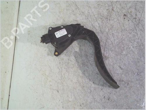Used Pedal RENAULT CLIO IV (BH_) 1.2 16V (73 hp) 26118651