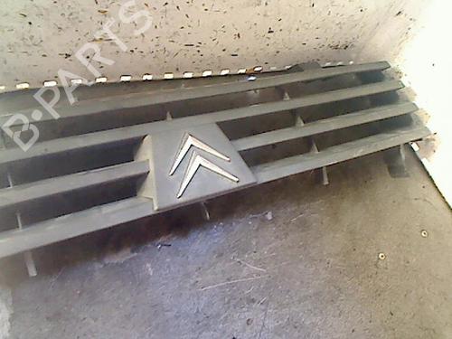 Used Grille CITROËN C15 Box Body/MPV (VD_) 1.8 D (60 hp) 26065354