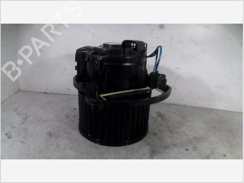 Used Heater blower motor Heater blower motor RENAULT MEGANE IV Hatchback (B9A/M/N_) 1.5 dCi 110 (B9A3) (110 hp) 33007118 33007118