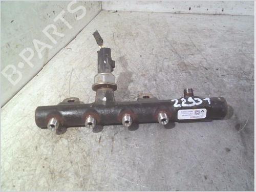 Used Injection rail RENAULT KANGOO Express (FW0/1_) 1.5 dCi 110 (FW06, FW12) (110 hp) 30388560