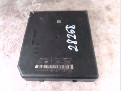 Used Fuse box RENAULT GRAND SCÉNIC III (JZ0/1_) 1.2 TCe (JZ16) (132 hp) 26101879