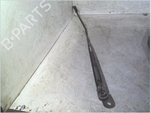 Used Front windshield wiper arm Front windshield wiper arm RENAULT CLIO III (BR0/1, CR0/1) 1.5 dCi (C/BR0G, C/BR1G) (68 hp) 40539965 40539965