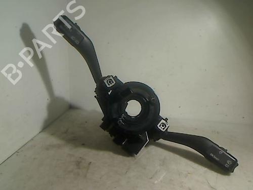 Used Steering column stalk VW TOURAN (1T1, 1T2) 1.9 TDI (105 hp) 26082403