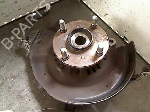 Used Left front steering knuckle TOYOTA YARIS (_P1_) 1.3 (SCP12_, SCP13_, SCP12R, SCP13R) (87 hp) 26083754