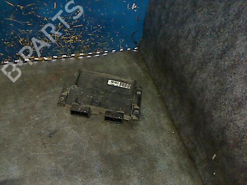Used Engine control unit (ECU) Engine control unit (ECU) CITROËN XSARA (N1) 1.9 D (70 hp) 33002888 33002888