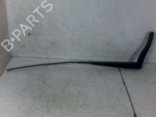 Used Front windshield wiper arm RENAULT MEGANE III Hatchback (BZ0/1_, B3_) 1.5 dCi (BZ09, BZ0D, BZ1W, BZ29, BZ14) (110 hp) 26078253